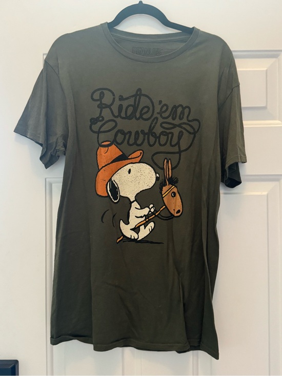 Peanuts Tops - Peanuts Olive Green Snoopy Rope Graphic Tee